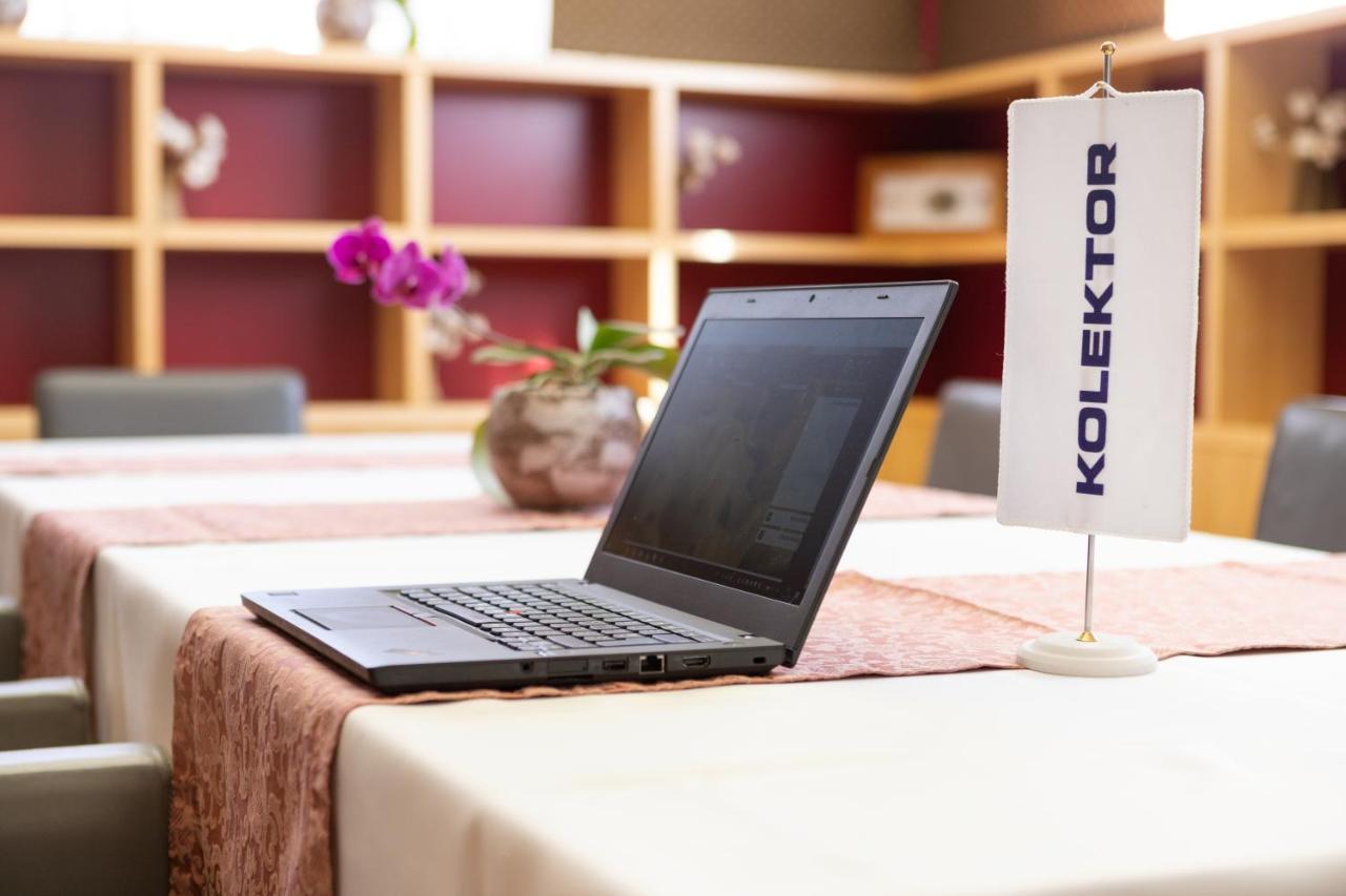 Hotel Jozef Idrija Extérieur photo